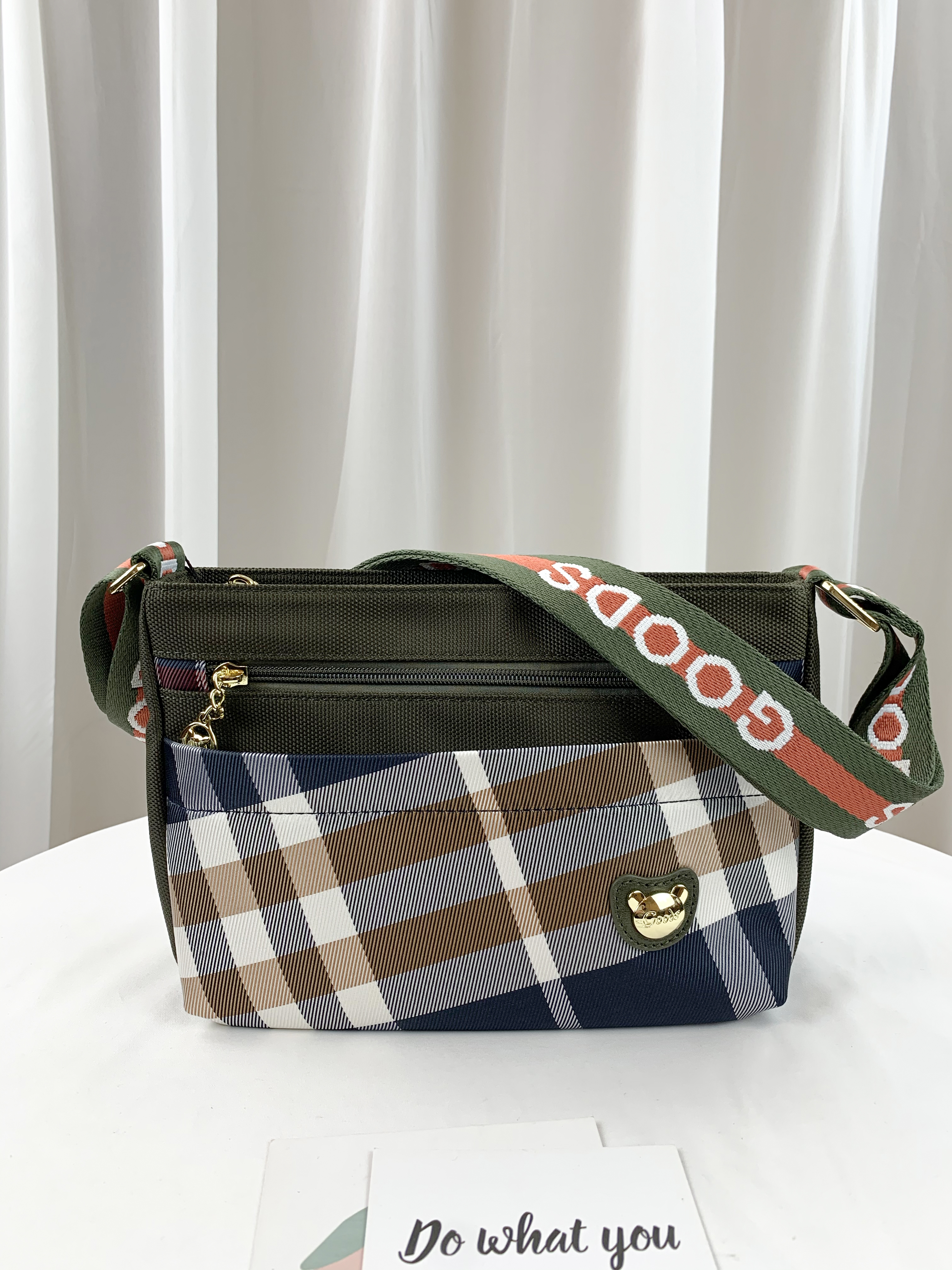 GOODS 大格綠 拼色防潑水側背包 #2722