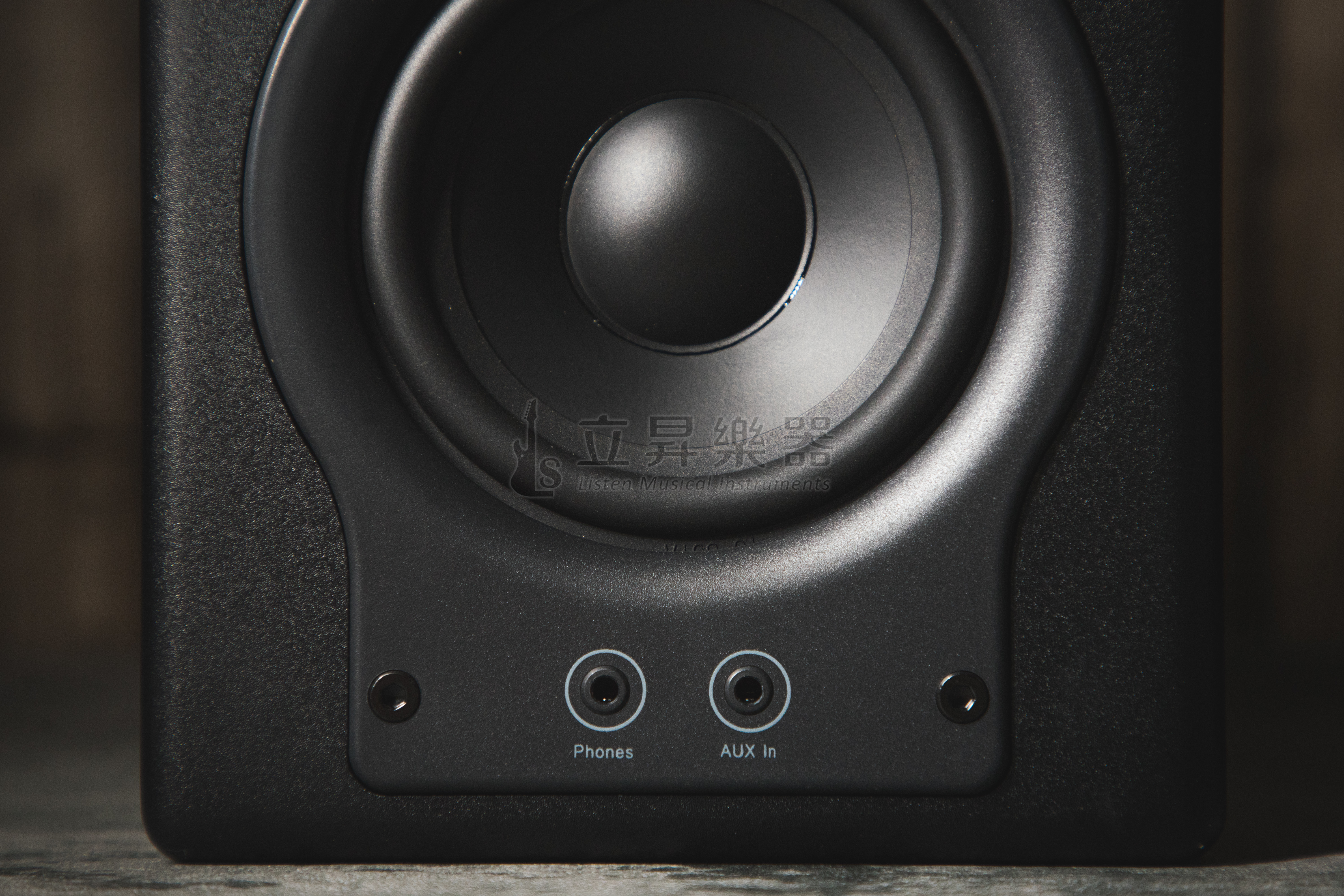 Fluid Audio Fader Series F4 主動式監聽喇叭 黑色(一對) 第 3 張圖片｜三峽錄音 / 音響