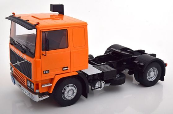 1/18 Road King Volvo F10 1977 Orange/Black (180035)