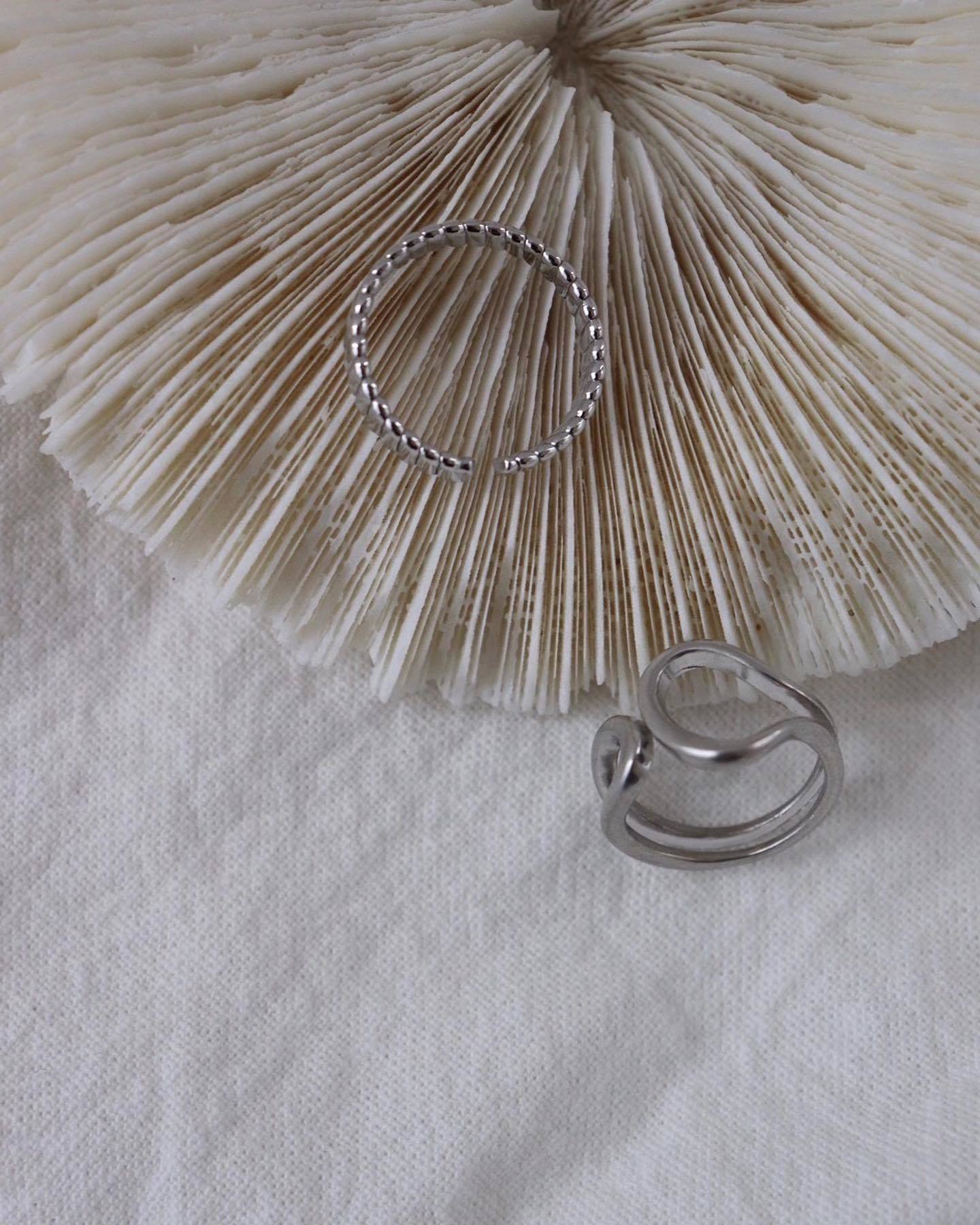 韓國霧金屬戒指兩入組。兩色