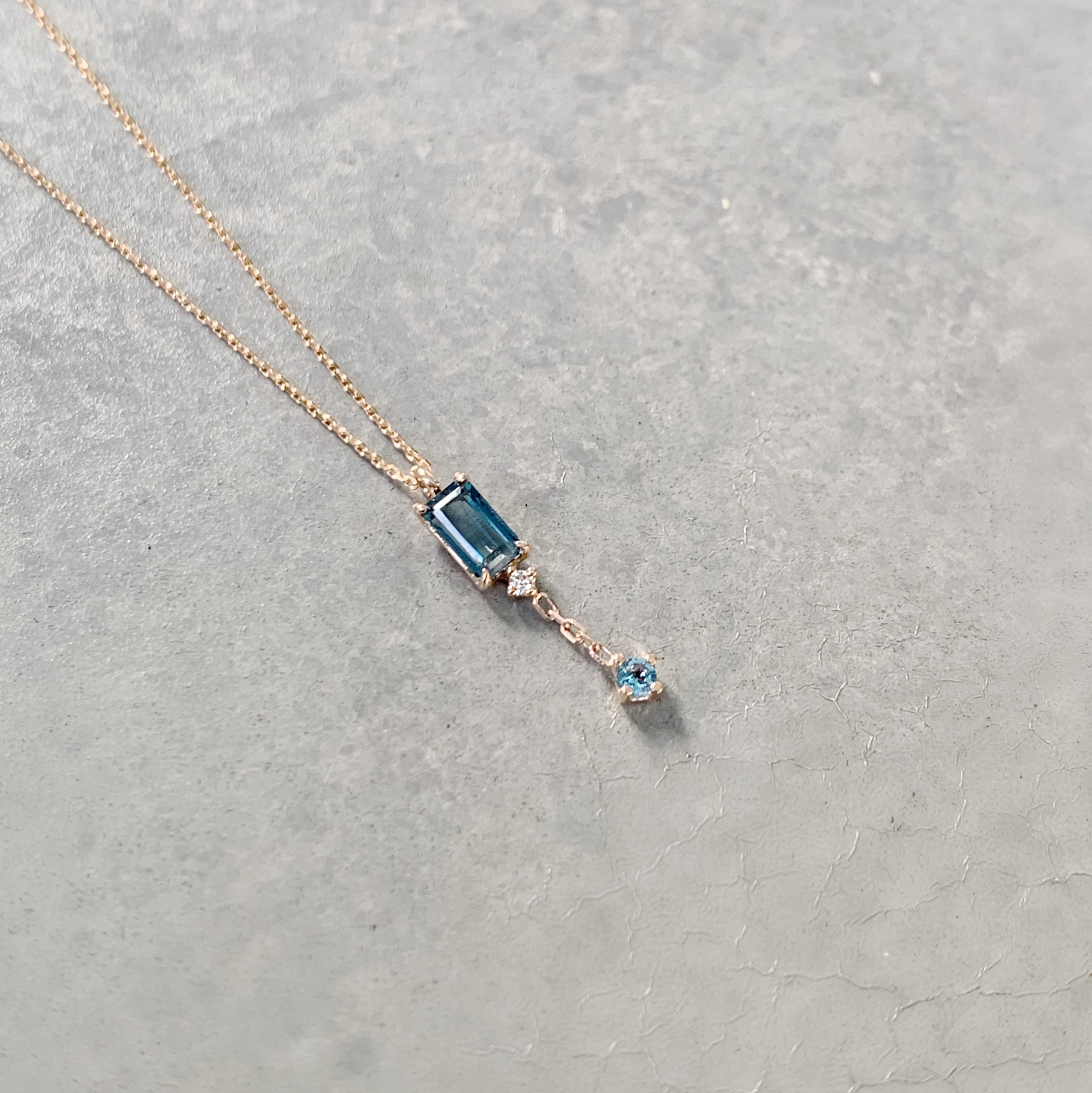 14K細方倫敦托帕真鑽小Y字項鍊