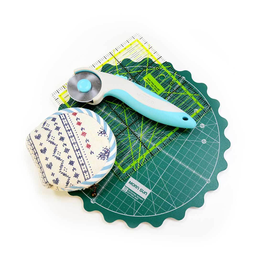 【20cm(8")撥動式旋轉切割墊】專利設計 拼布裁切切割墊 台灣製 墊板