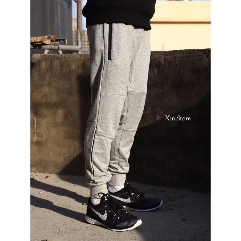 【現貨】Share Pants 拉鍊 縮口 棉褲 運動長褲 黑 灰