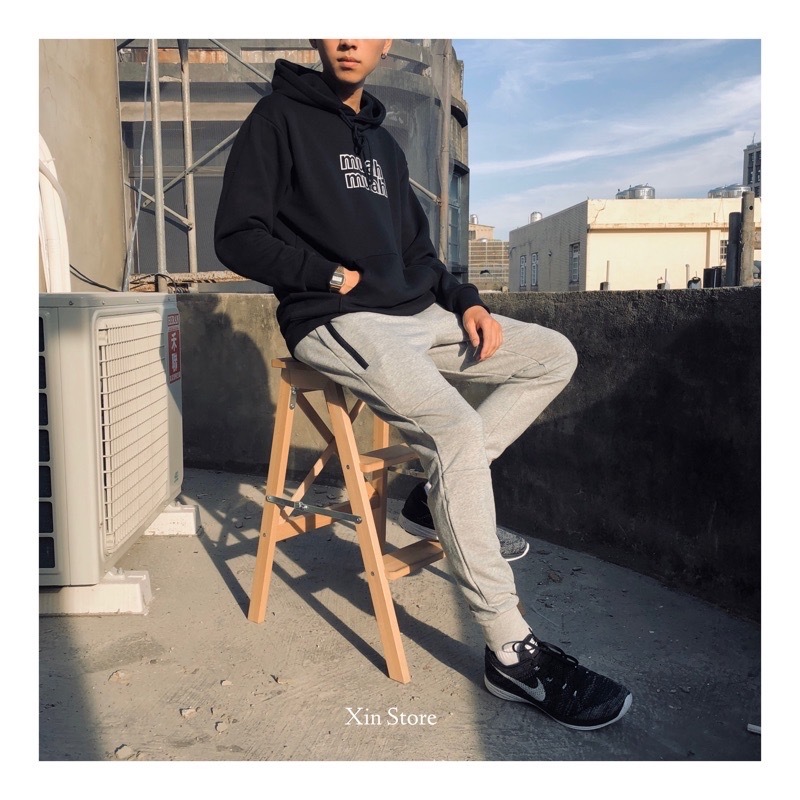 【現貨】Share Pants 拉鍊 縮口 棉褲 運動長褲 黑 灰