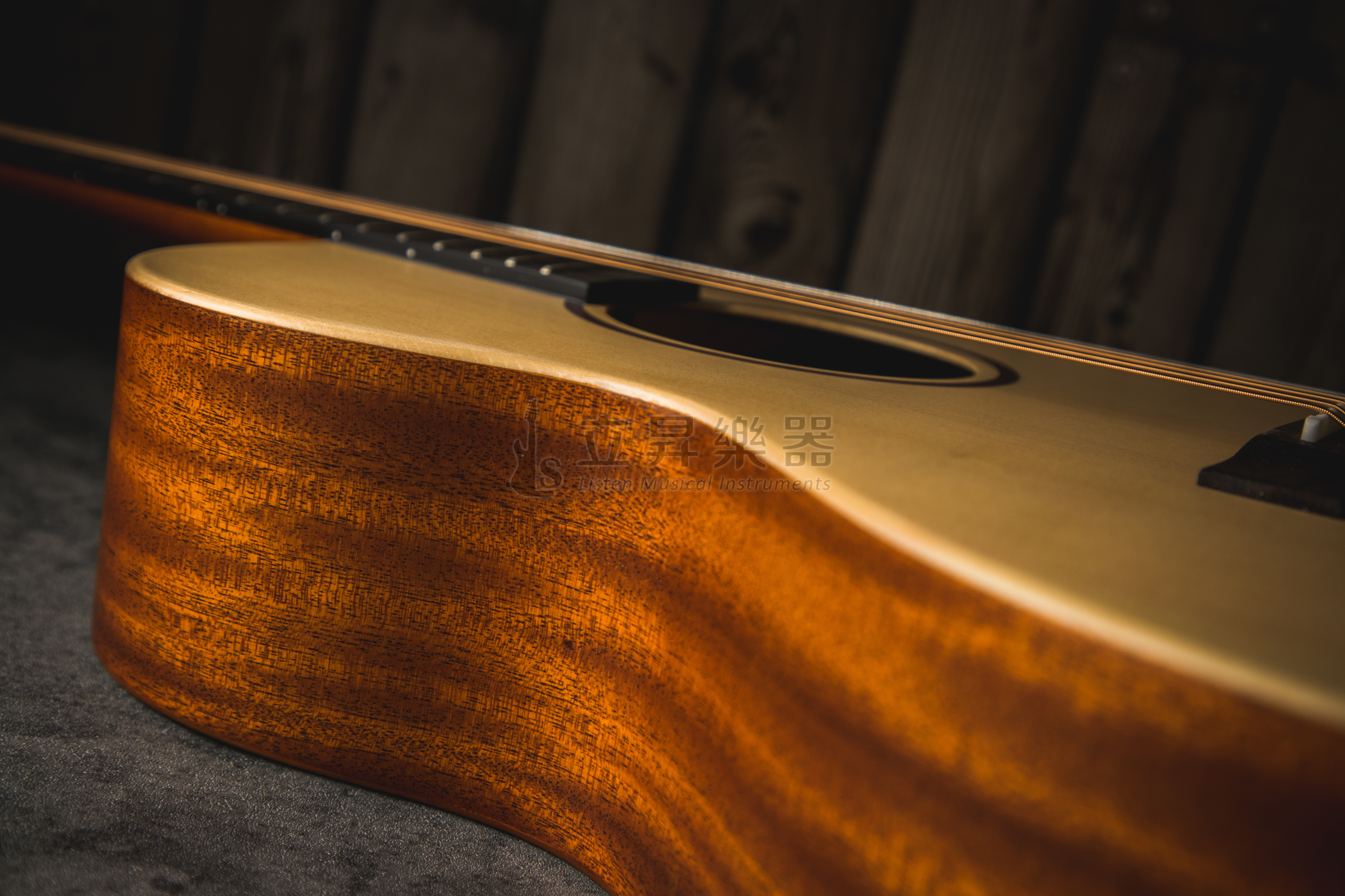 Starsun STARSUN S1-OM 木吉他 雲杉面單 含原廠15mm厚袋 第 4 張圖片｜三峽吉他 / Bass