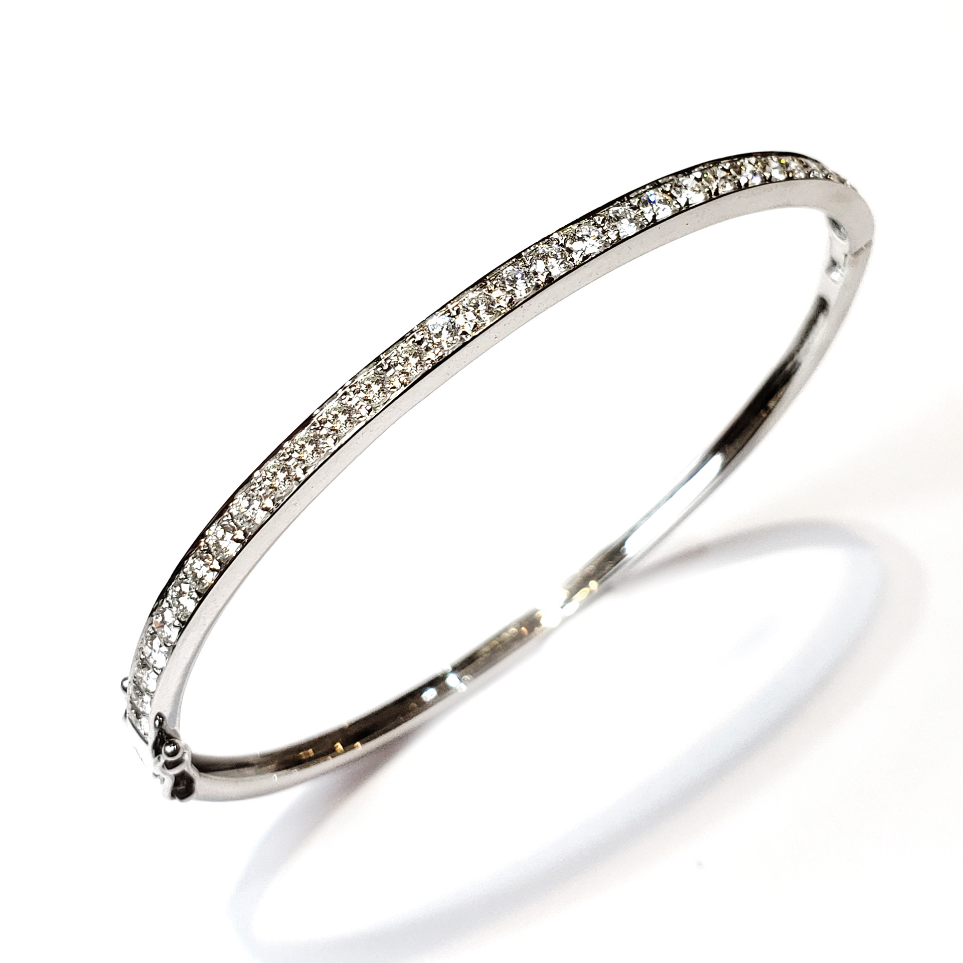 18K白金天然鑽石手鐲