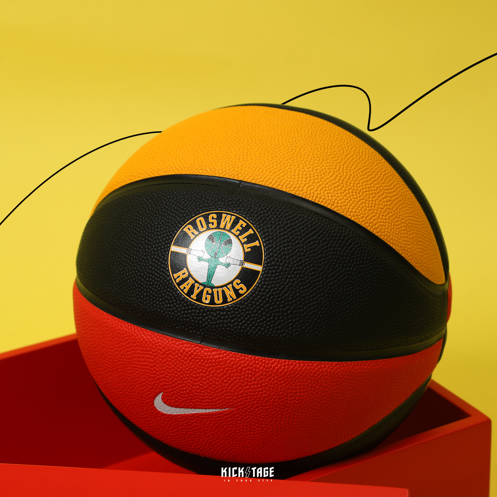 NIKE ROSWELL RAYGUN 7號球 紅黑黃 外星人 雷射槍 運動 籃球【N100284205707】BBASKETBALL