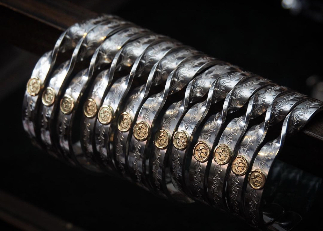 守護之鷹扭曲唐草手鐲