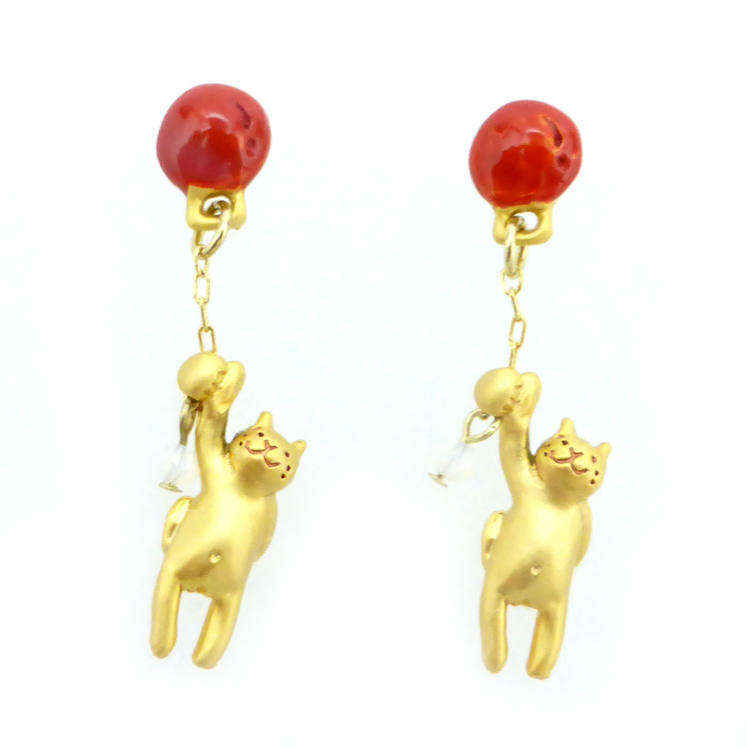 貓咪握著風球天空漫遊耳環