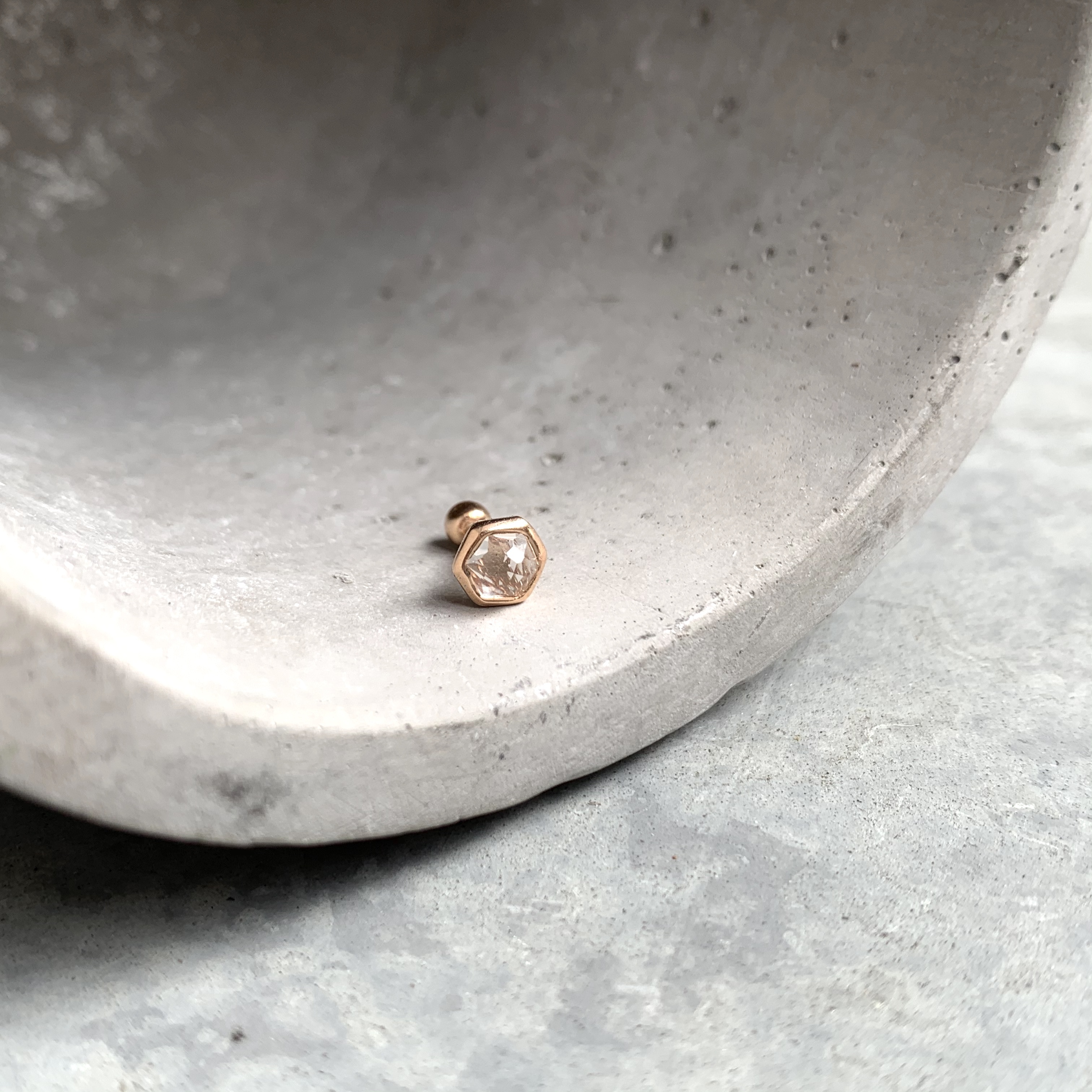 六邊形白水晶轉珠耳環