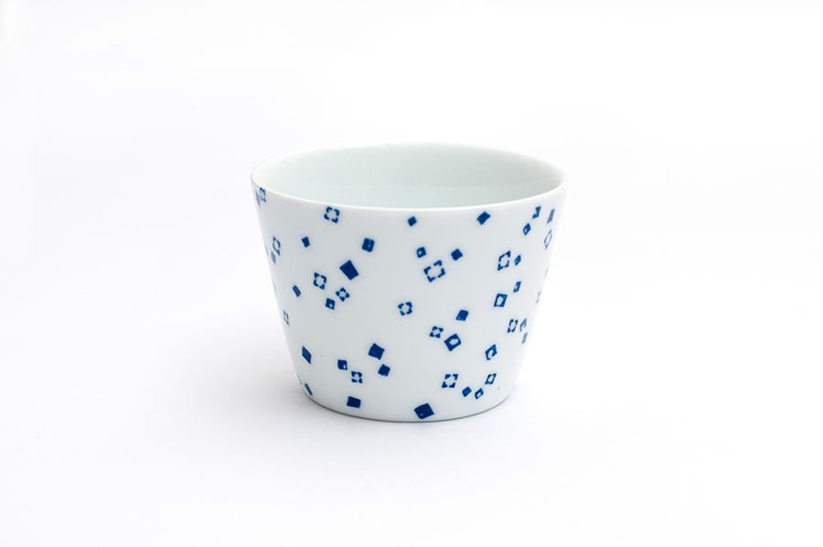 東屋-染付蕎麥豬口/霰