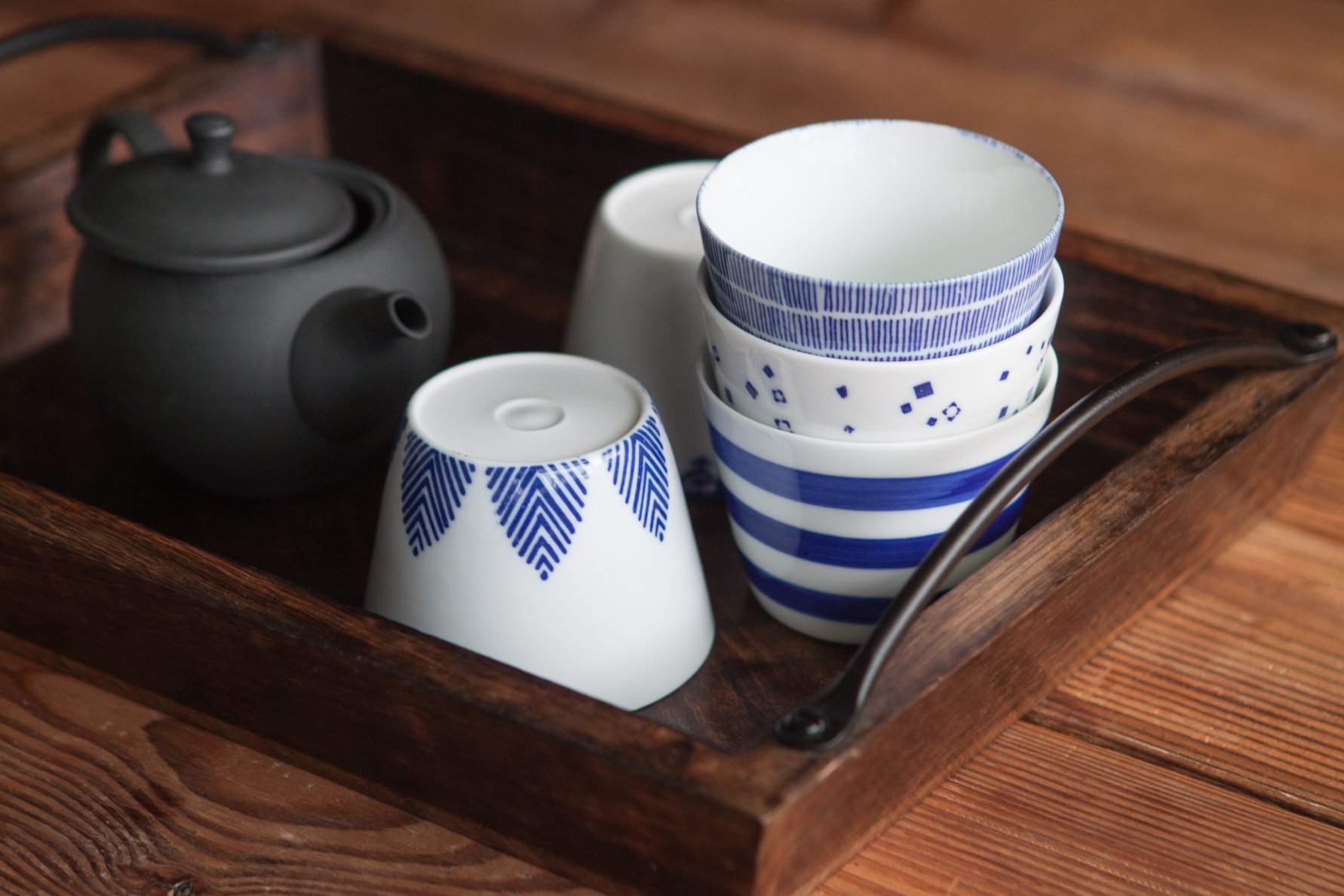 東屋-染付蕎麥豬口/霰