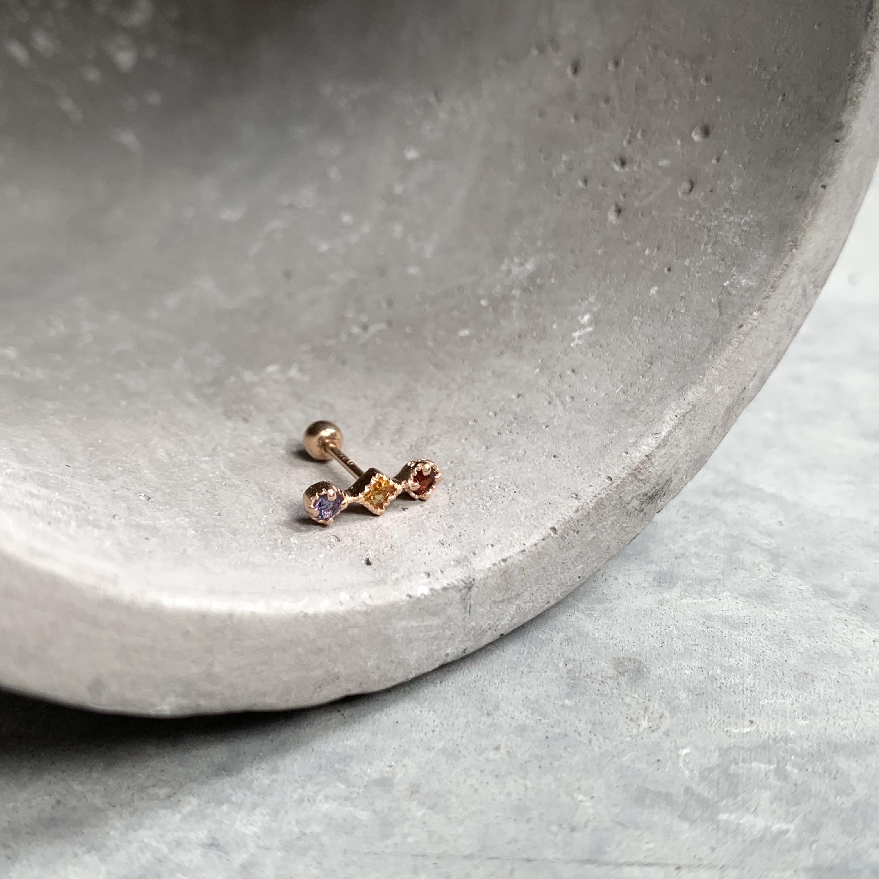 圓菱圓紅黃紫水晶轉珠耳環