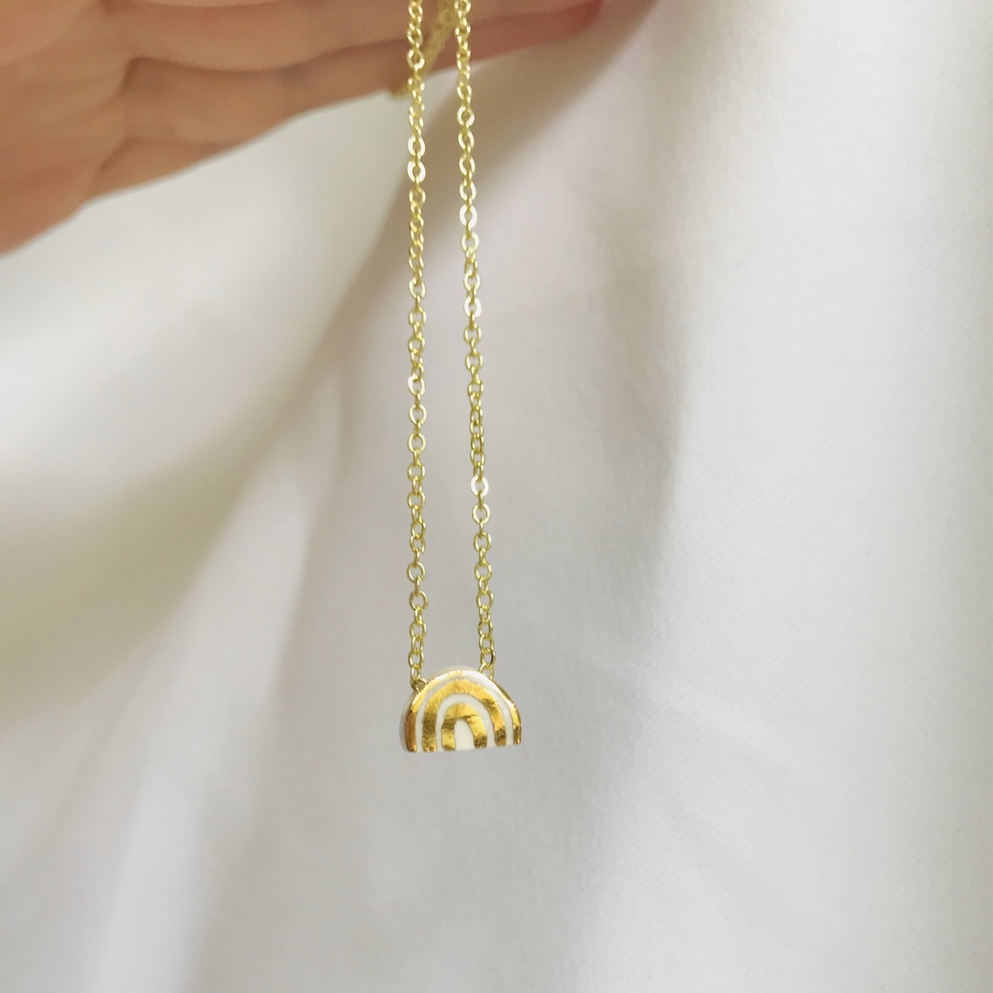 白雲 · 彩虹吊墜香薰頸鏈 | ROBIN LEE ESSENTIALS