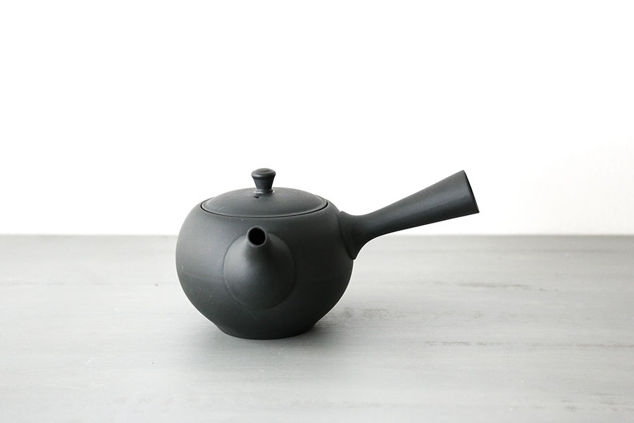 東屋-丸急須(茶壺) /横手/烏泥 並細