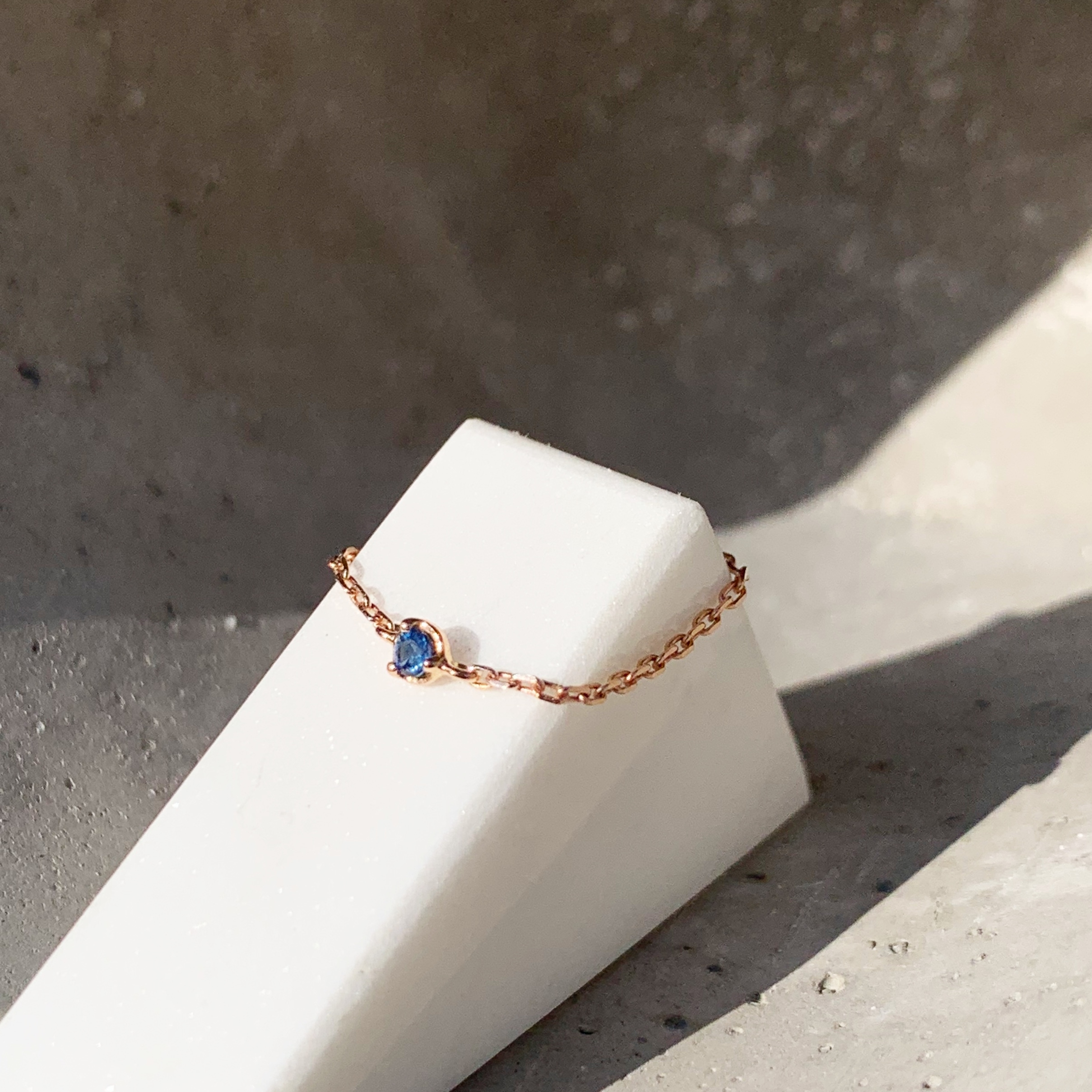 14K 經典小圓三爪藍寶石鏈戒