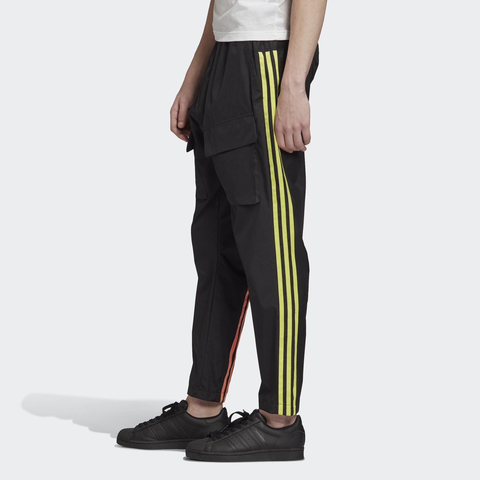 **特價商品售出不退換**男款 ADIDAS ADICOLOR PANTS 黑黃 防撕裂 口袋 拼接 復古 休閒 運動長褲【GK5918】!!特價出清商品售出不退換!!