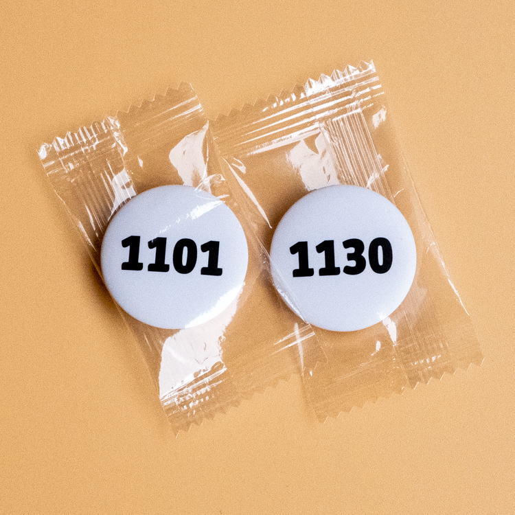 atthattime｜11月｜白色｜日子胸章