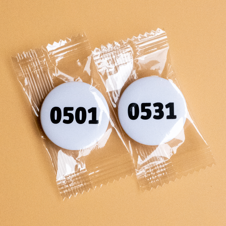 atthattime｜5月｜白色｜日子胸章