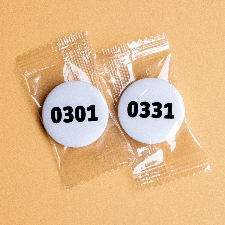 atthattime｜3月｜白色｜日子胸章