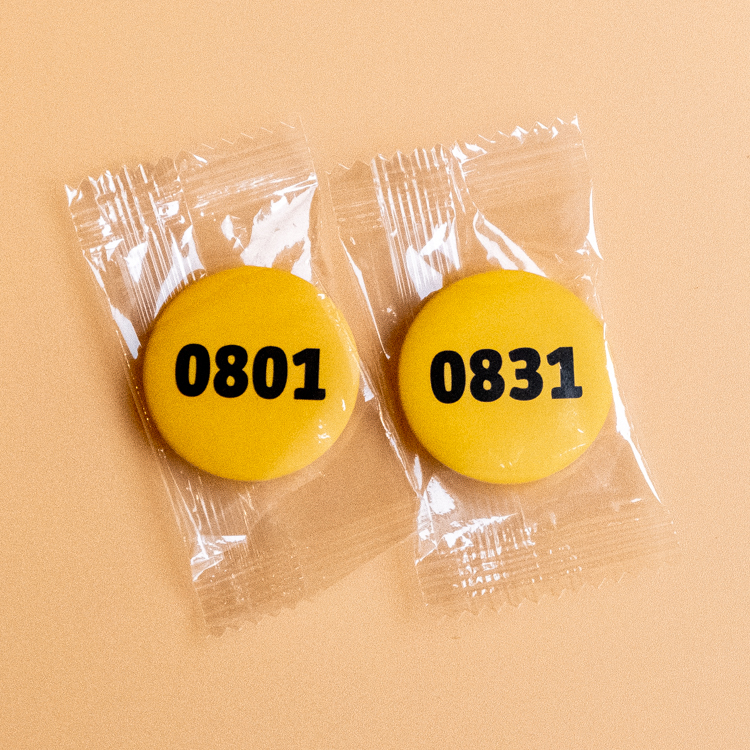 atthattime｜8月｜黃色｜日子胸章