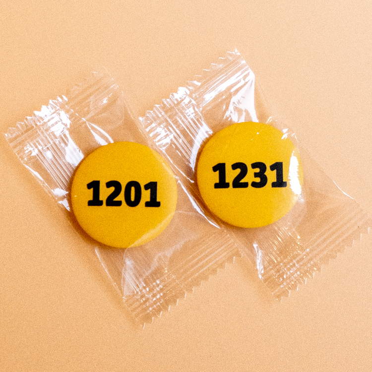 atthattime｜12月｜黃色｜日子胸章