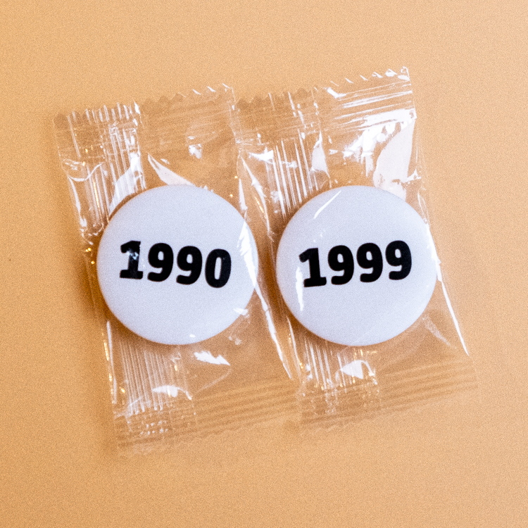 atthattime｜1990 - 1999｜年份胸章