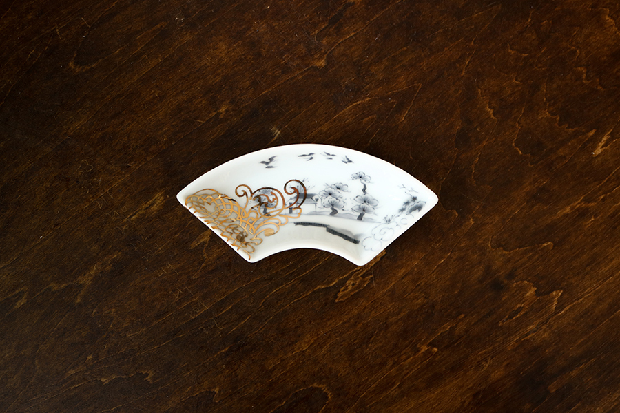 amabro-MAME 山水文扇形皿