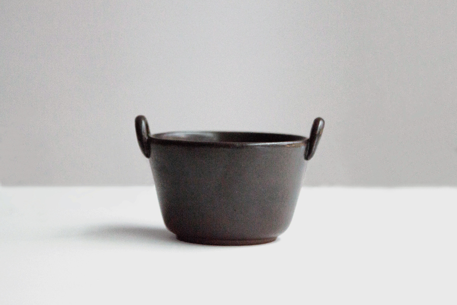 4th-market-horno 付把手碗／黑棕
