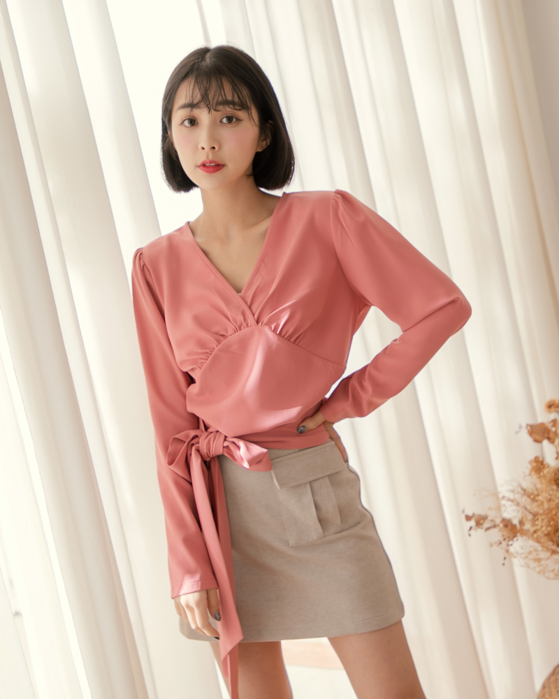 【官網限定】V領抓皺綁帶雪紡上衣