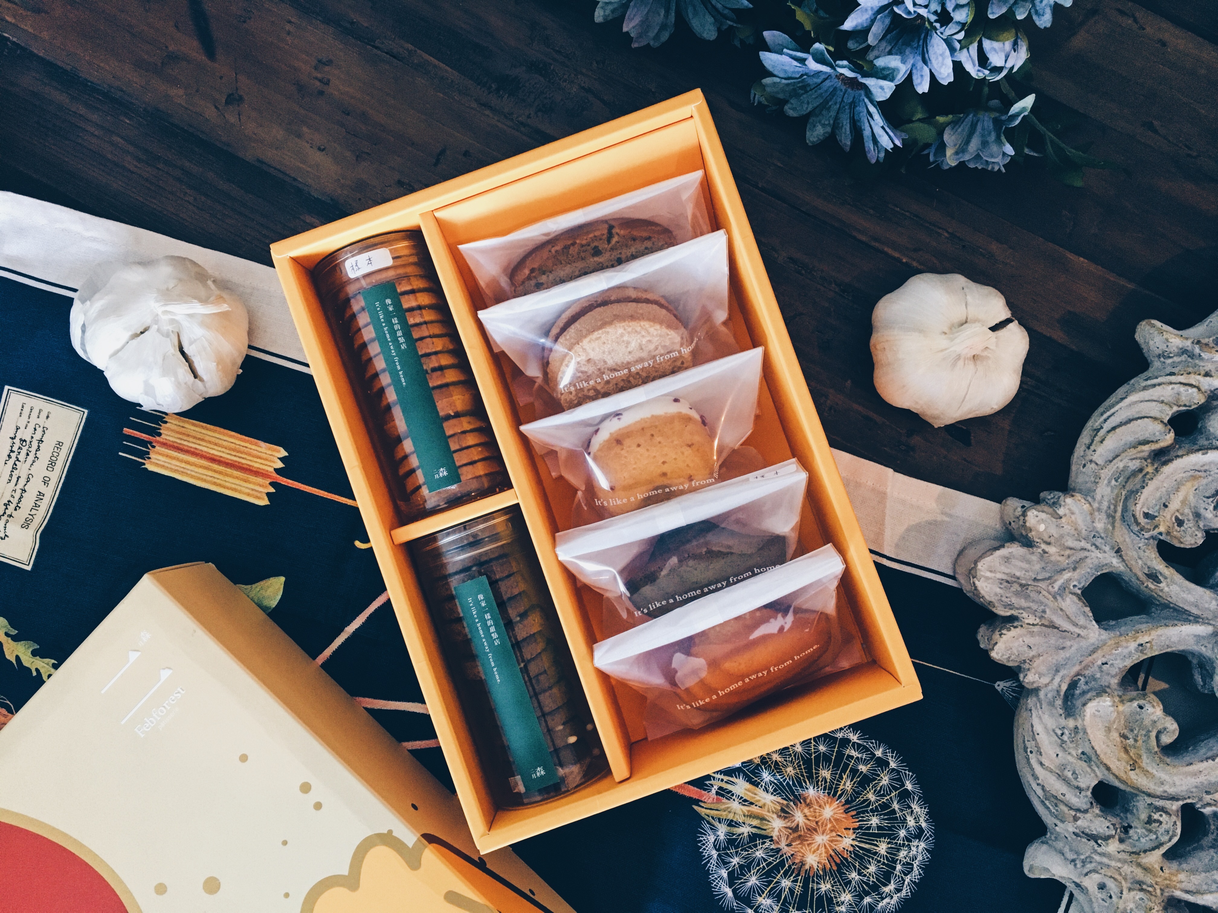 遊園7入禮盒  (手工餅乾+蛋糕版)