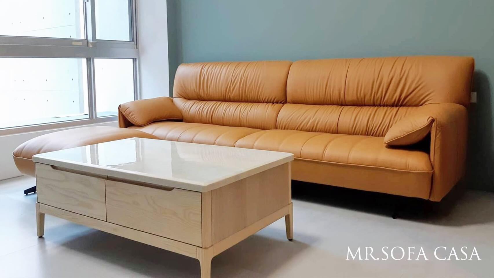 安東尼沙發椅背填充了「高彈性科技泡棉」