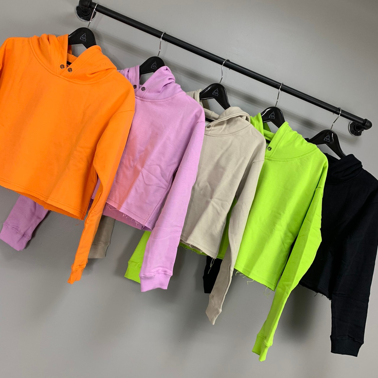 短版 不修邊 帽T