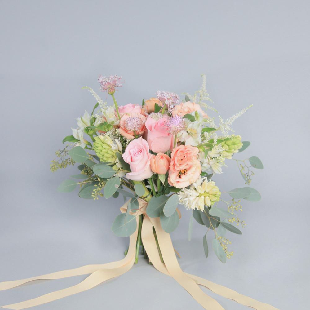 粉澄果漾自然系捧花｜新娘捧花