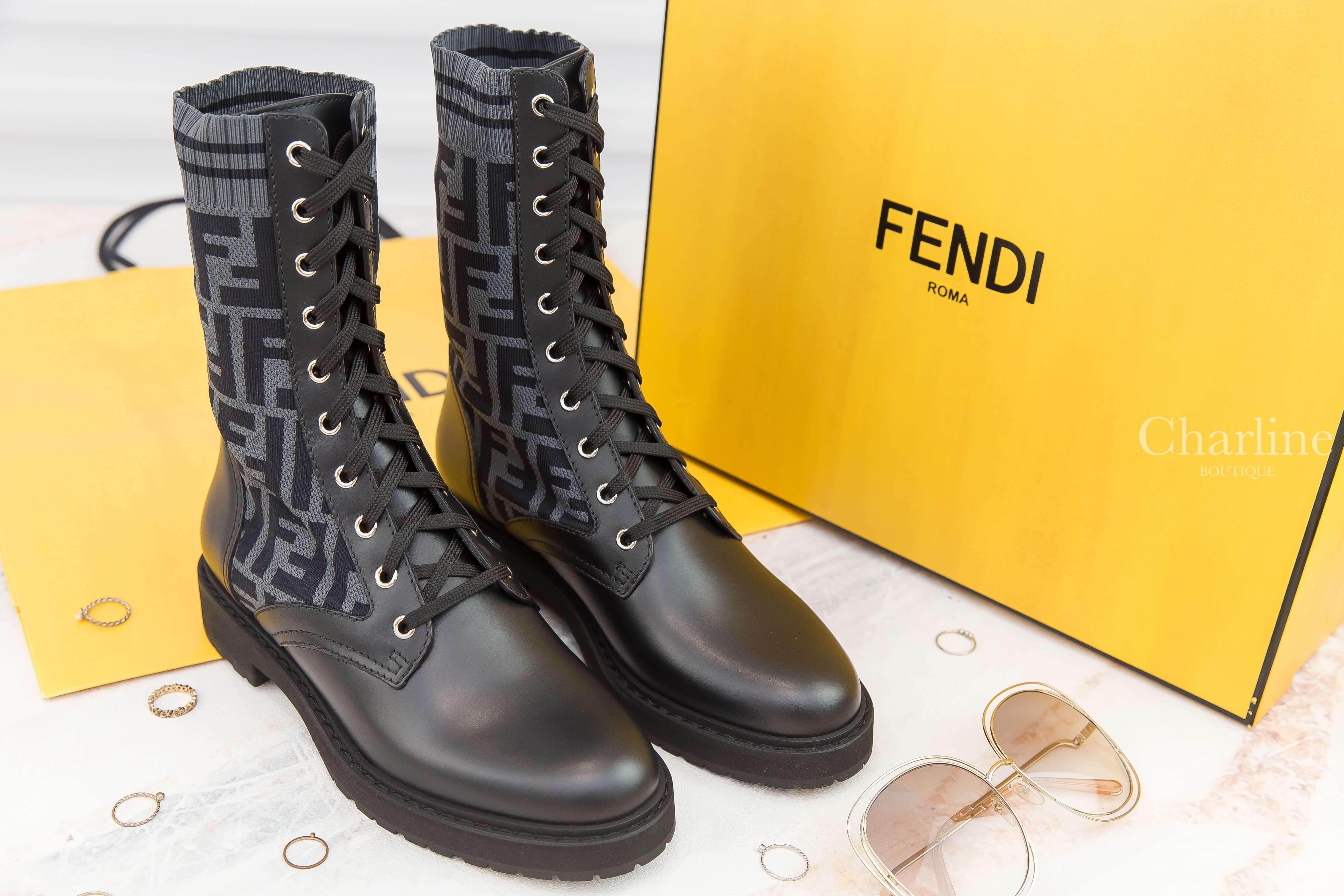 Fendi Boots黑色小牛皮拼接編織灰色FF綁帶筒靴-Charline Fendi Boots黑色小牛皮拼接編織灰色FF綁帶筒靴-Charline
