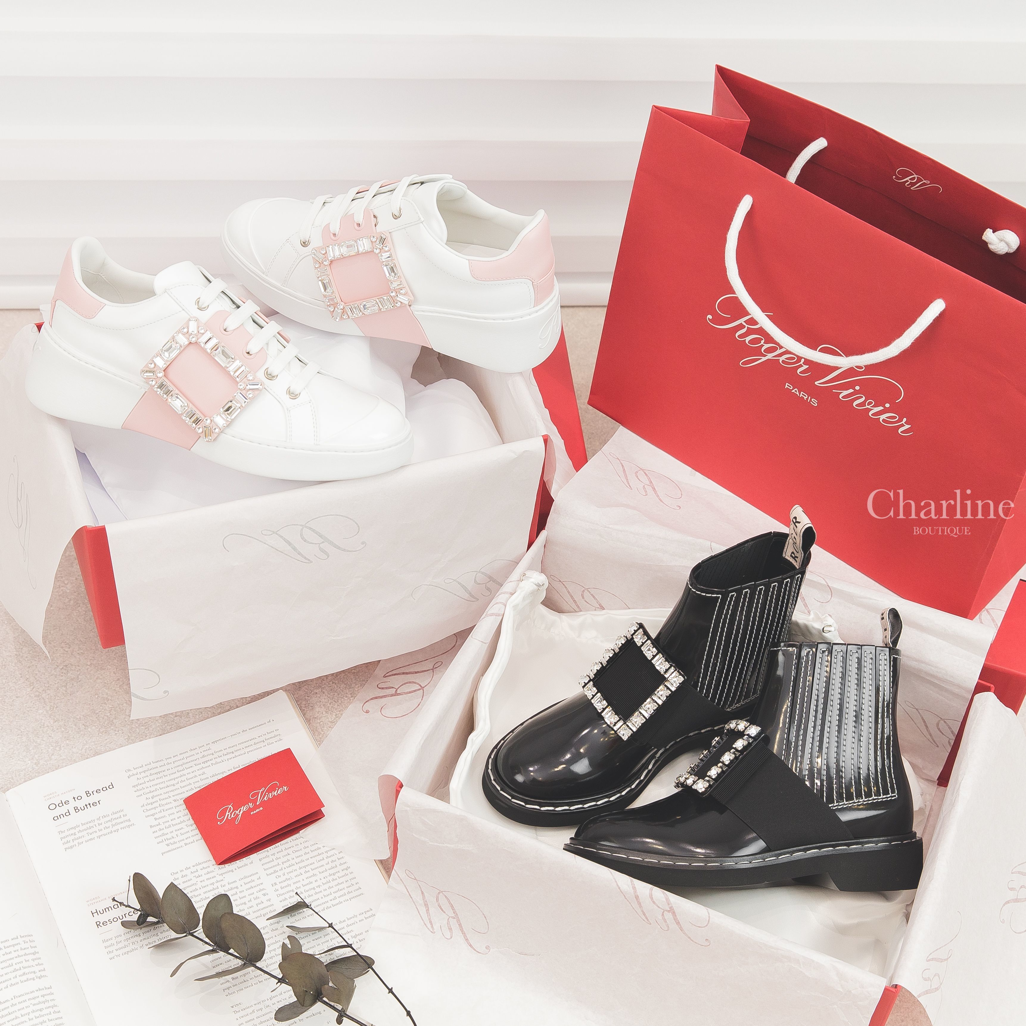 Roger Vivier Viv' Skate Sneakers 白色拼粉色皮革銀色水晶方釦運動鞋,Roger Vivier Viv' Rangers Booties 黑色白線漆皮百褶銀色水晶方釦短靴-Charline Boutique 精品代購