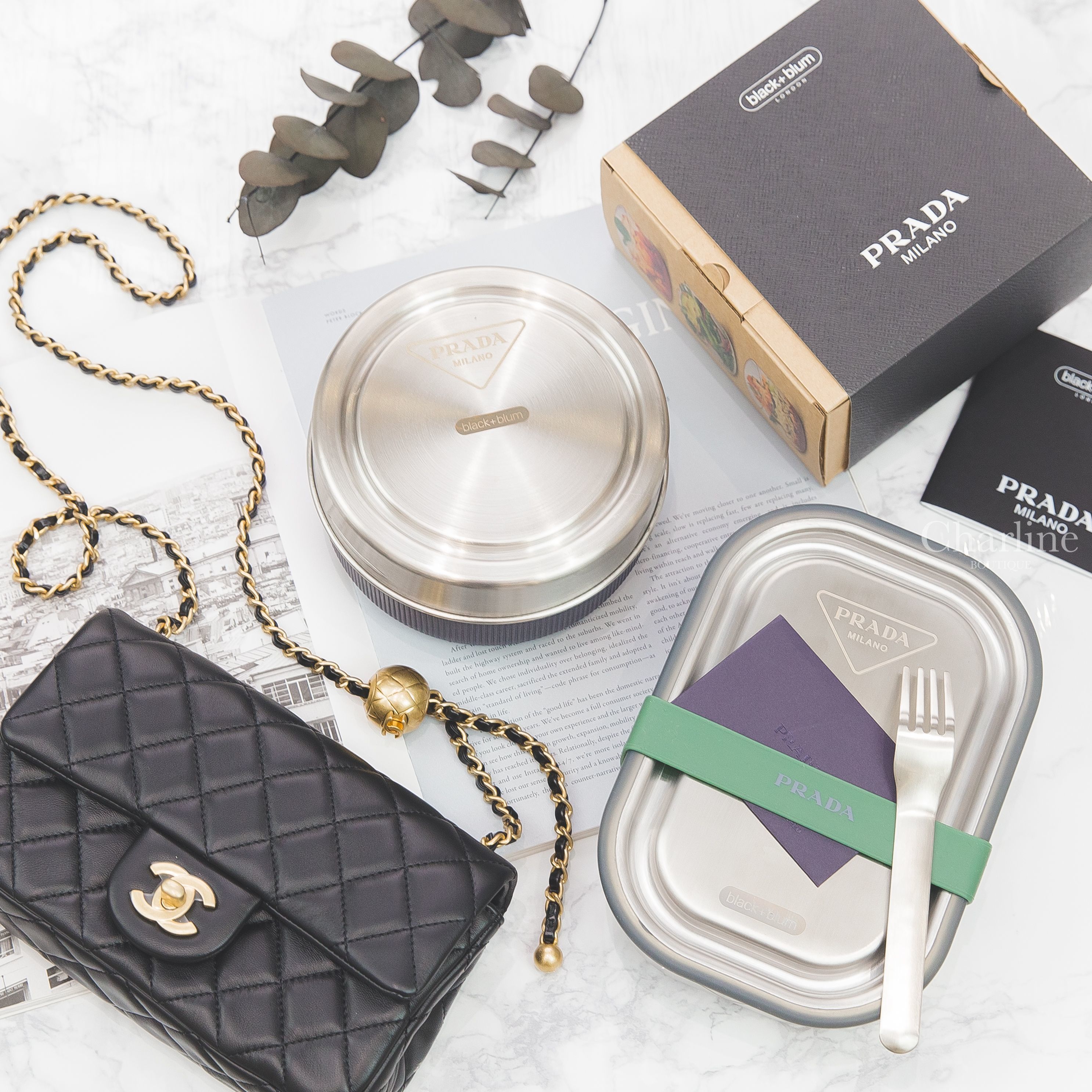 Prada Lunch Box 金屬灰不鏽鋼附叉子午餐盒,Prada Lunch Bowl 金屬灰玻璃碗不鏽鋼碗蓋組,Chanel Flap Bag 黑色金CC金色小珠鍊帶20cm小羊皮菱格紋肩背包-Charline Boutique 精品代購