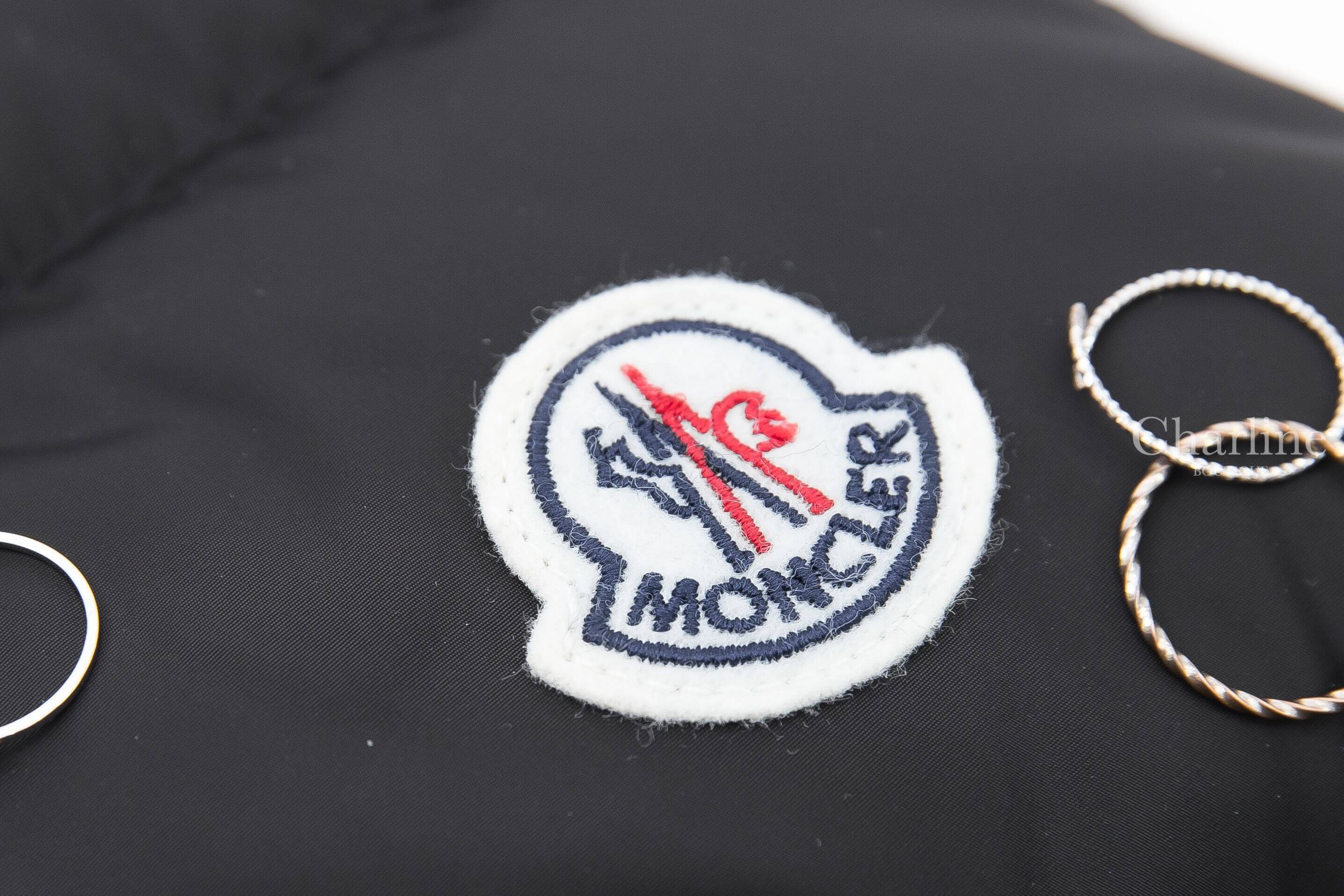 Moncler Gallinule 黑色小立領可拆式帽子拉鍊羽絨背心