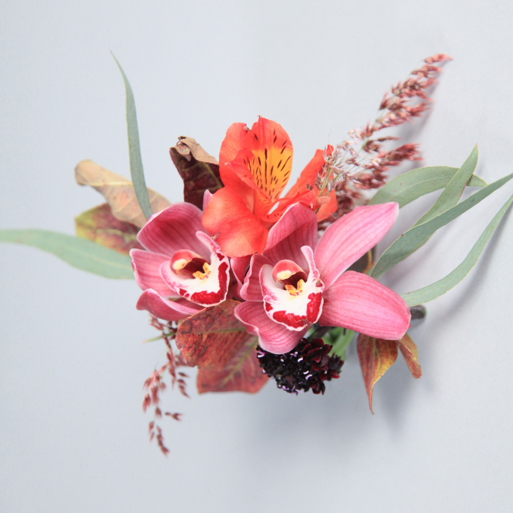 情深至此｜胸花