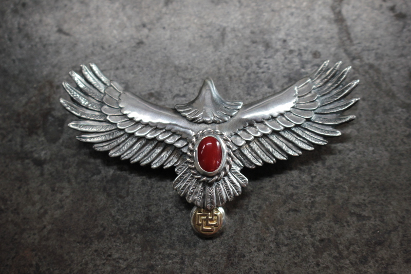 SE-826 紅珊瑚/K18 LC鷹吊墜