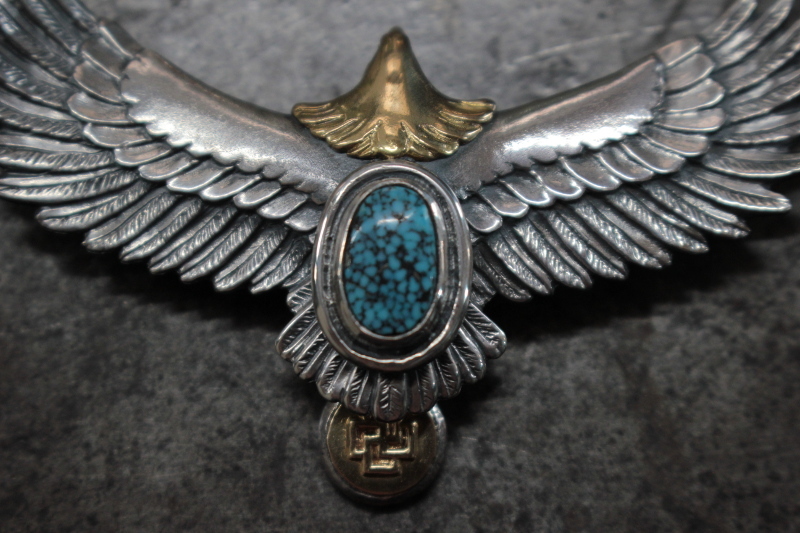 SE-822 K18 鷹頭/蜘蛛網王松石大鷹