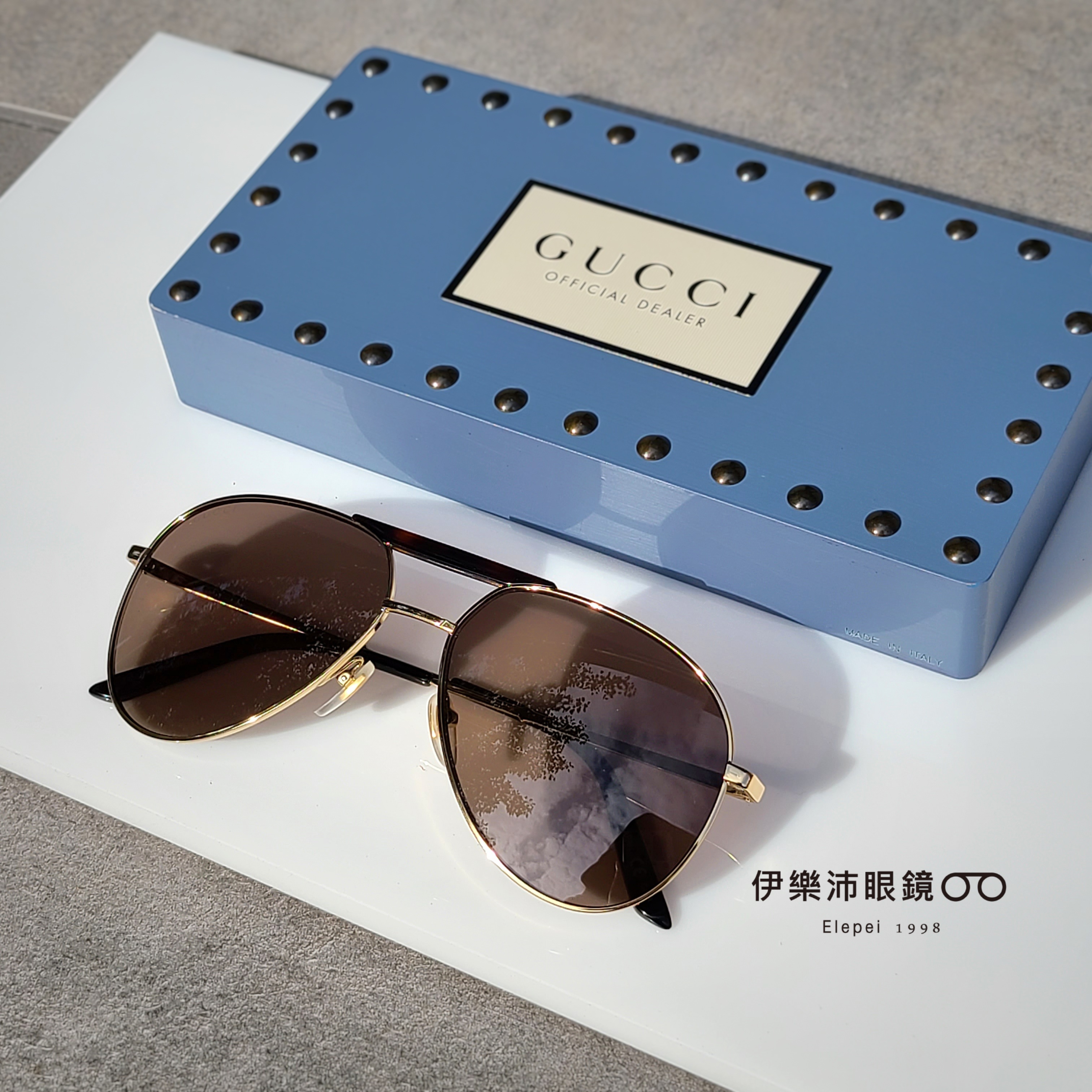 GUCCI GG0242S