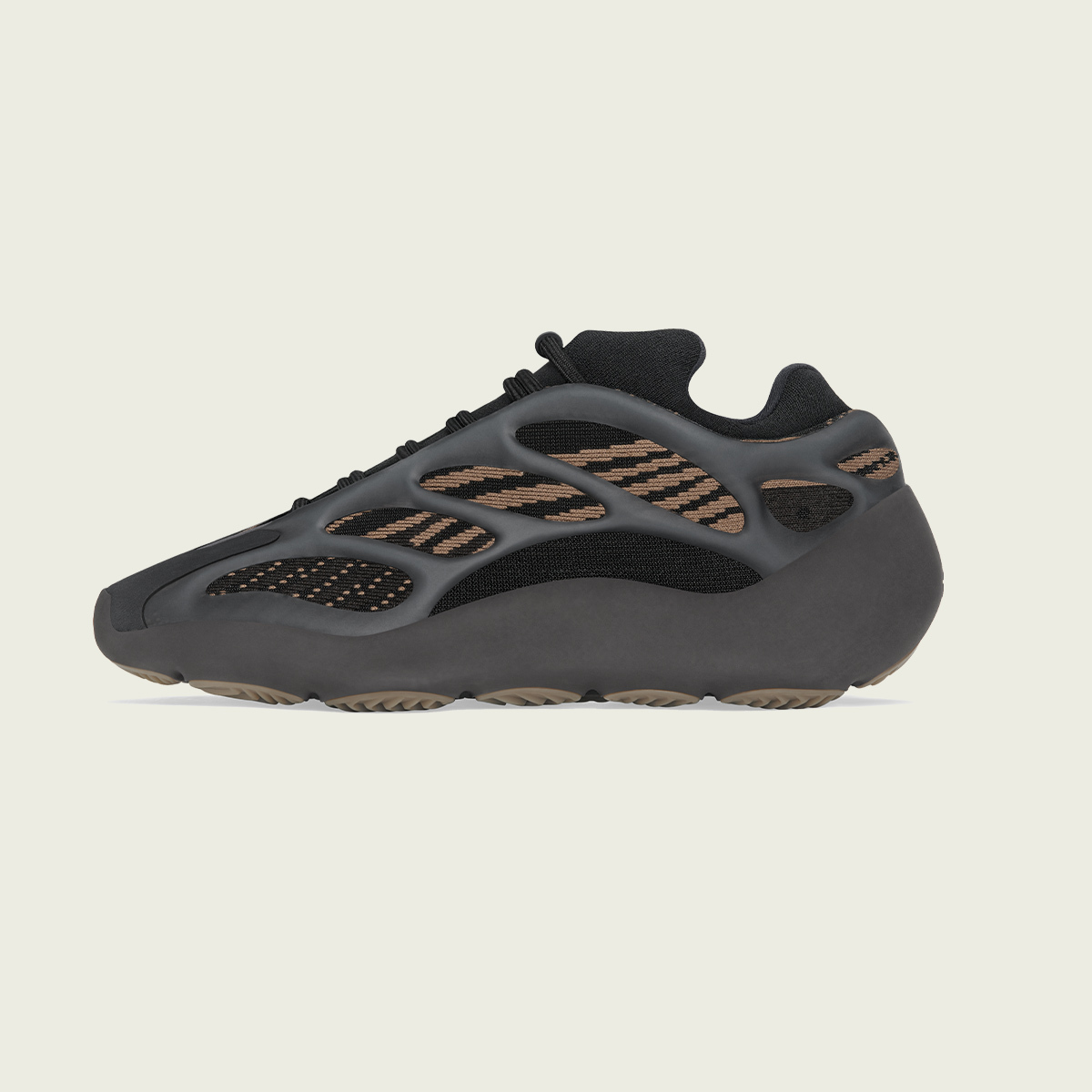 adidas YEEZY BOOST 700 V3 CLAY BROWN 限定款】