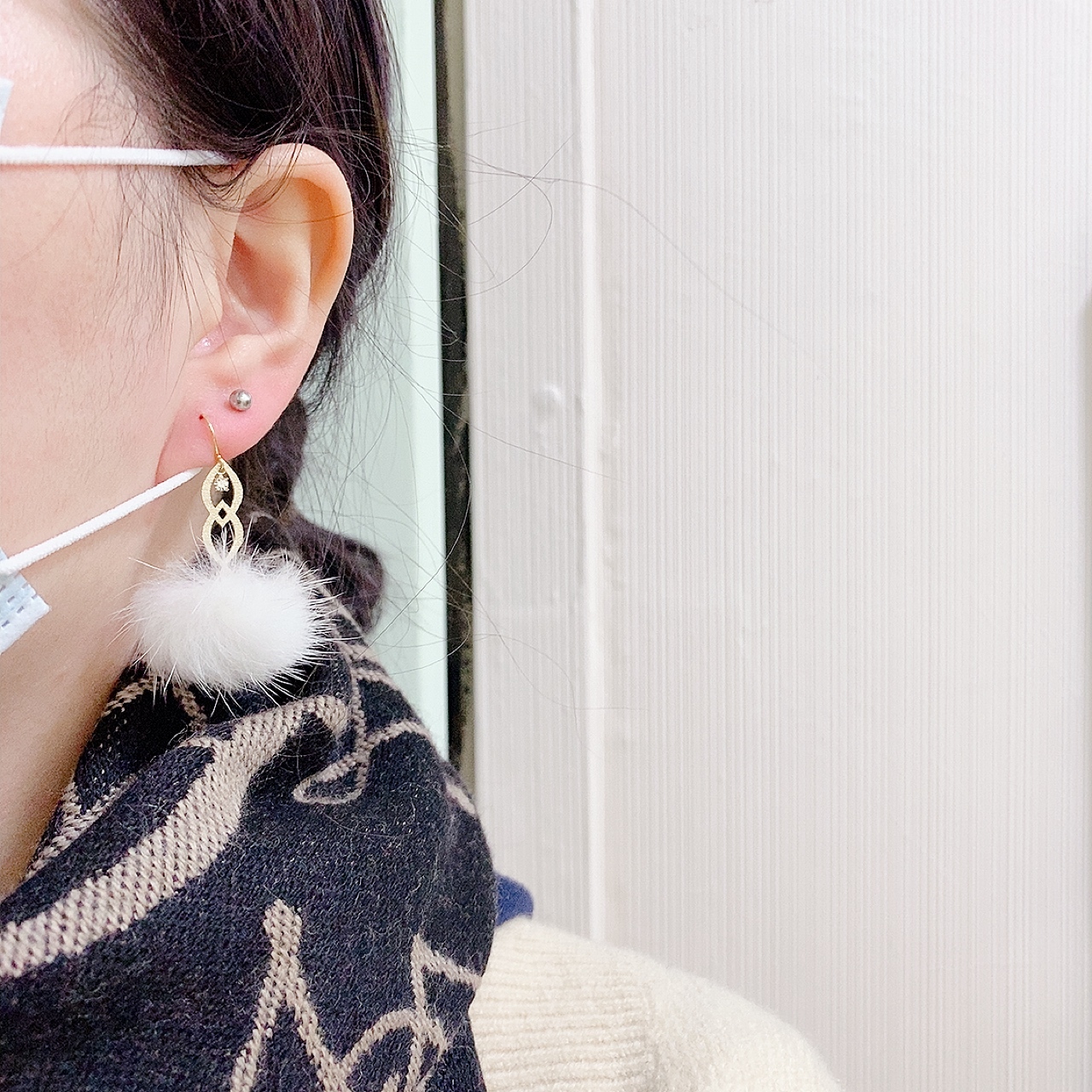 [日本制]毛毛閃石耳環