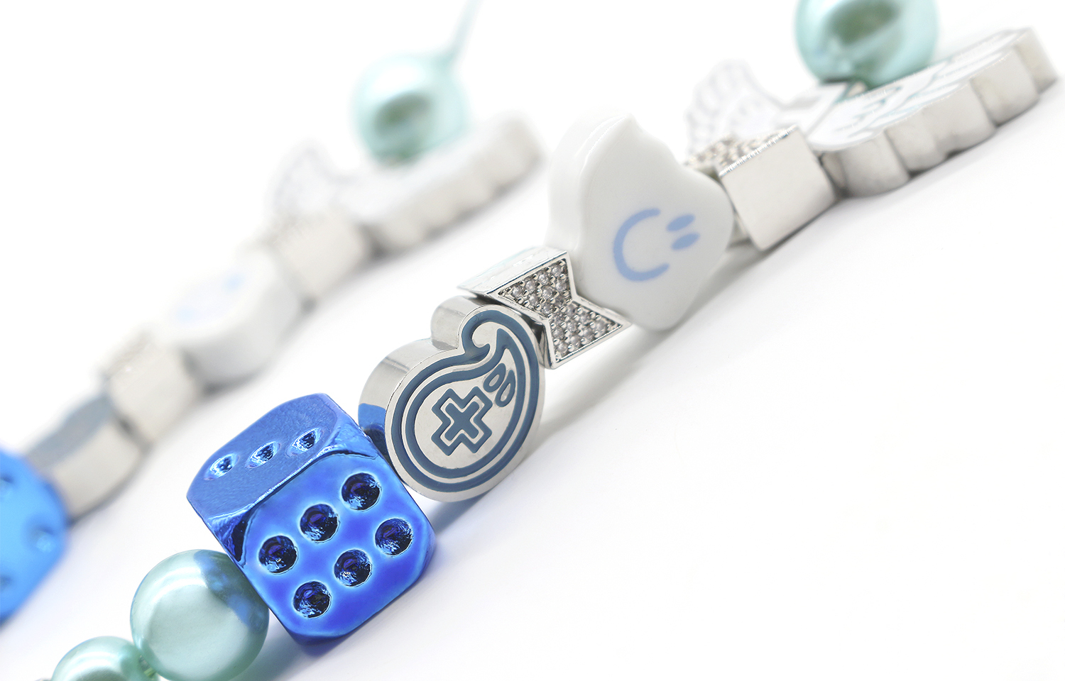 *EVAE+ & BLACK LUX 雲朵天使閃電變形蟲笑臉珍珠項鍊 Salute