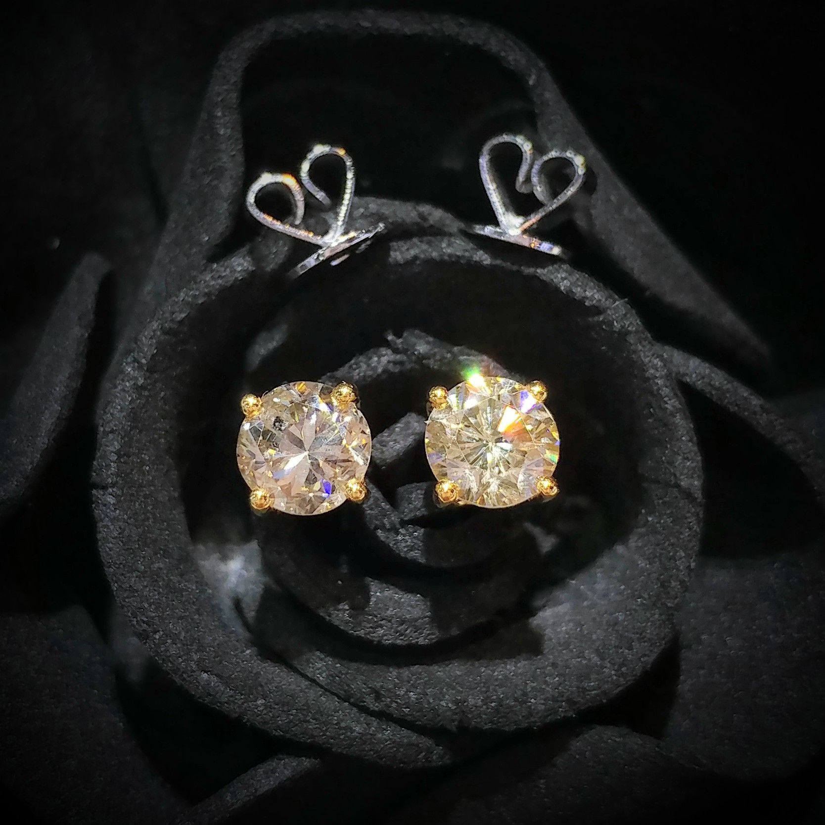 全新18K金【主石1卡16份黃鑽】耳環