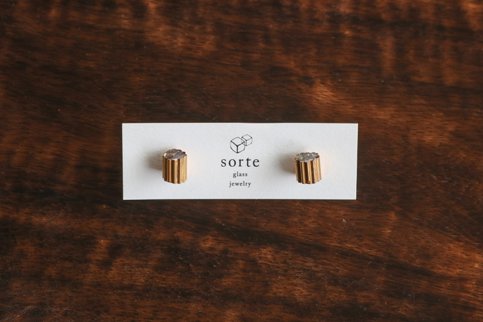 sorte glass-柱狀針式耳環