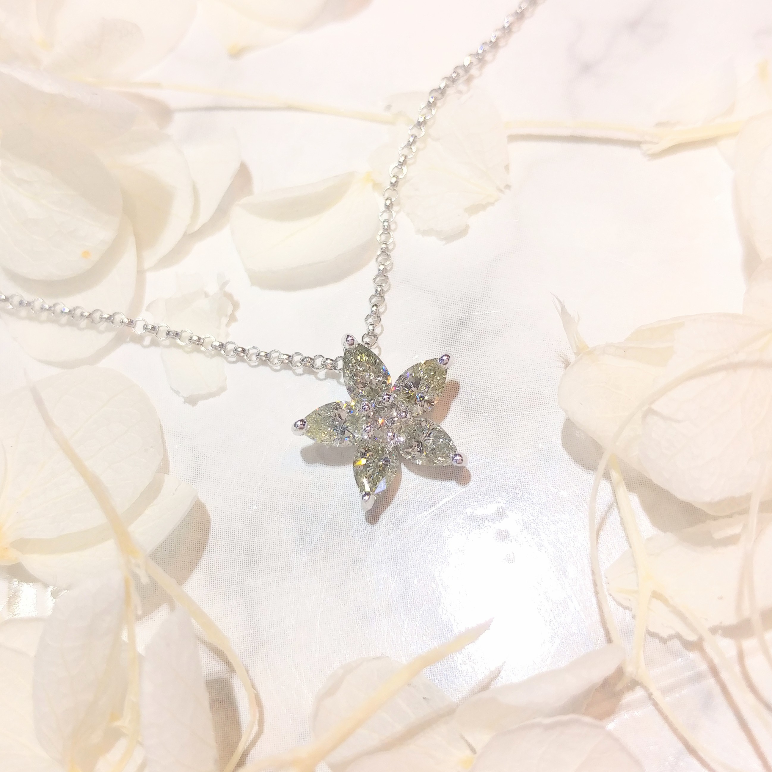 全新18K白金79份淺綠鑽石吊墜