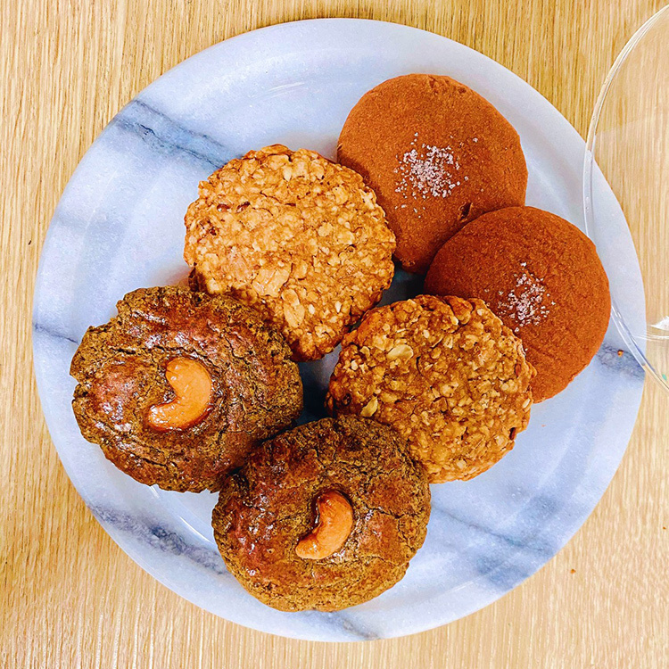 3款手作餅乾(鹽花巧克力、芝麻杏仁餅乾、鐵觀音茶香腰果餅乾)