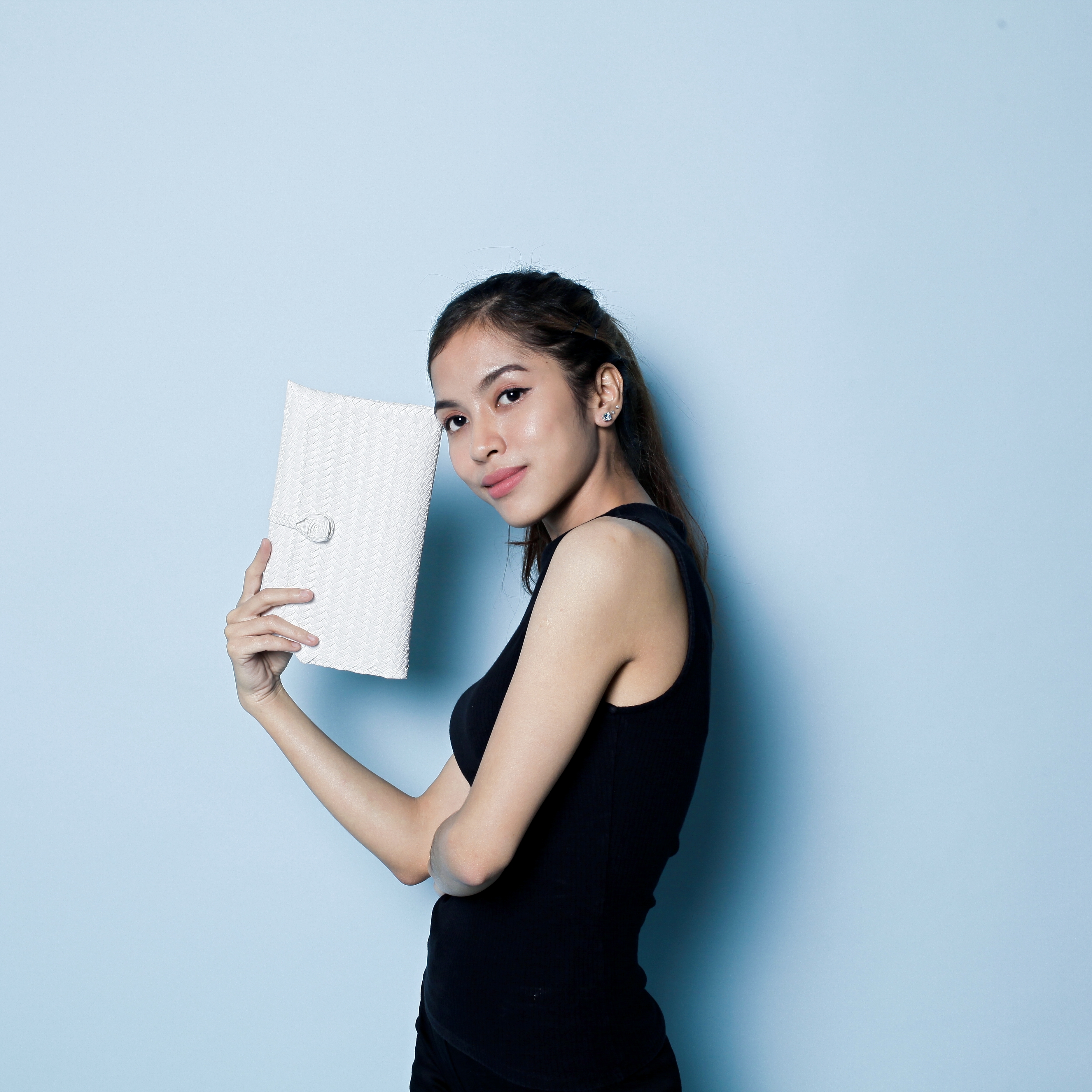 Batue Penan Clutch